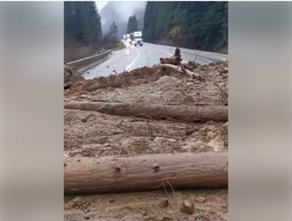 UPDATE: Trans-Canada Highway reopens after mudslide, expect delays | iNFOnews.ca