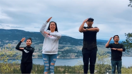iN VIDEO: Okanagan locals share upbeat attitude by dancing to support frontline workers | iNFOnews.ca