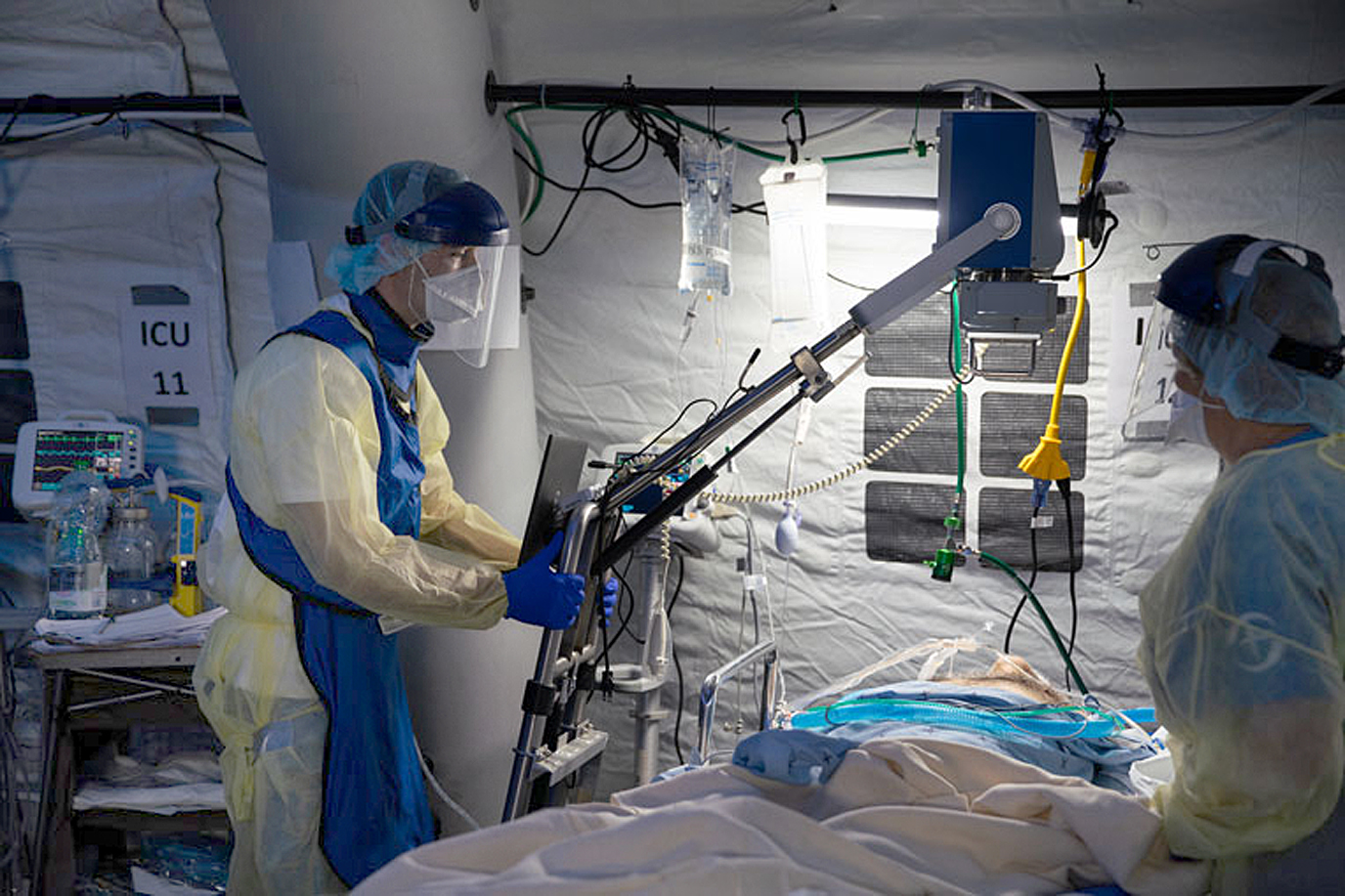 Okanagan couple return home after assisting Italian hospital in battle against COVID-19 | iNFOnews.ca