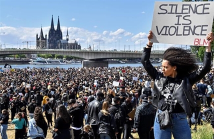 Protests support Floyd, Black Lives Matter on 4 continents | iNFOnews.ca Protests support Floyd, Black Lives Matter on 4 continents | iNFOnews.ca