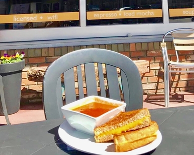 Jojo's Cafe serves up delicious food & big love to Osoyoos locals & visitors | iNFOnews.ca
