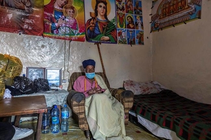 Ethiopian monk said to be 114 years old survives coronavirus | iNFOnews.ca Ethiopian monk said to be 114 years old survives coronavirus | iNFOnews.ca