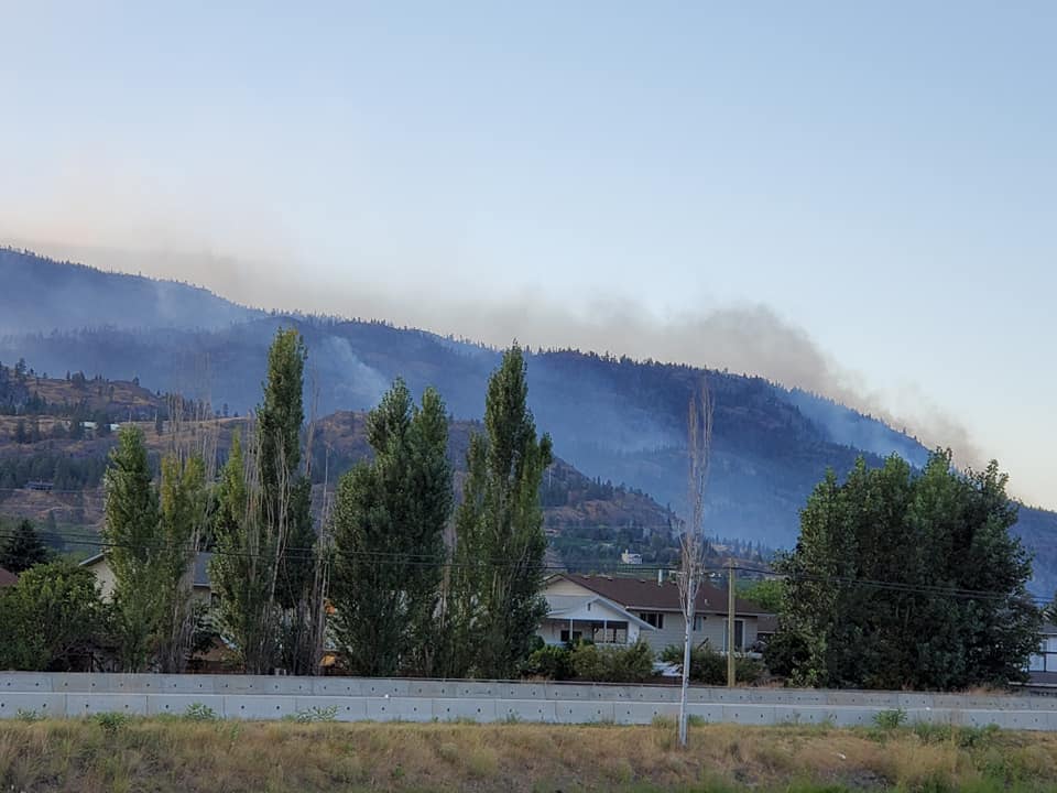 iN PHOTOS: Penticton residents showcase shots of early morning Christie Mountain wildfire | iNFOnews.ca iN PHOTOS: Penticton residents showcase shots of early morning Christie Mountain wildfire | iNFOnews.ca