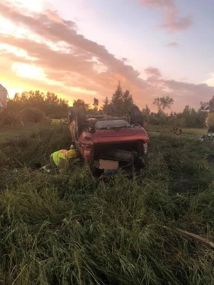 'Happy that I'm alive:' Survivor recalls deadly Manitoba tornado hitting Jeep | iNFOnews.ca 'Happy that I'm alive:' Survivor recalls deadly Manitoba tornado hitting Jeep | iNFOnews.ca