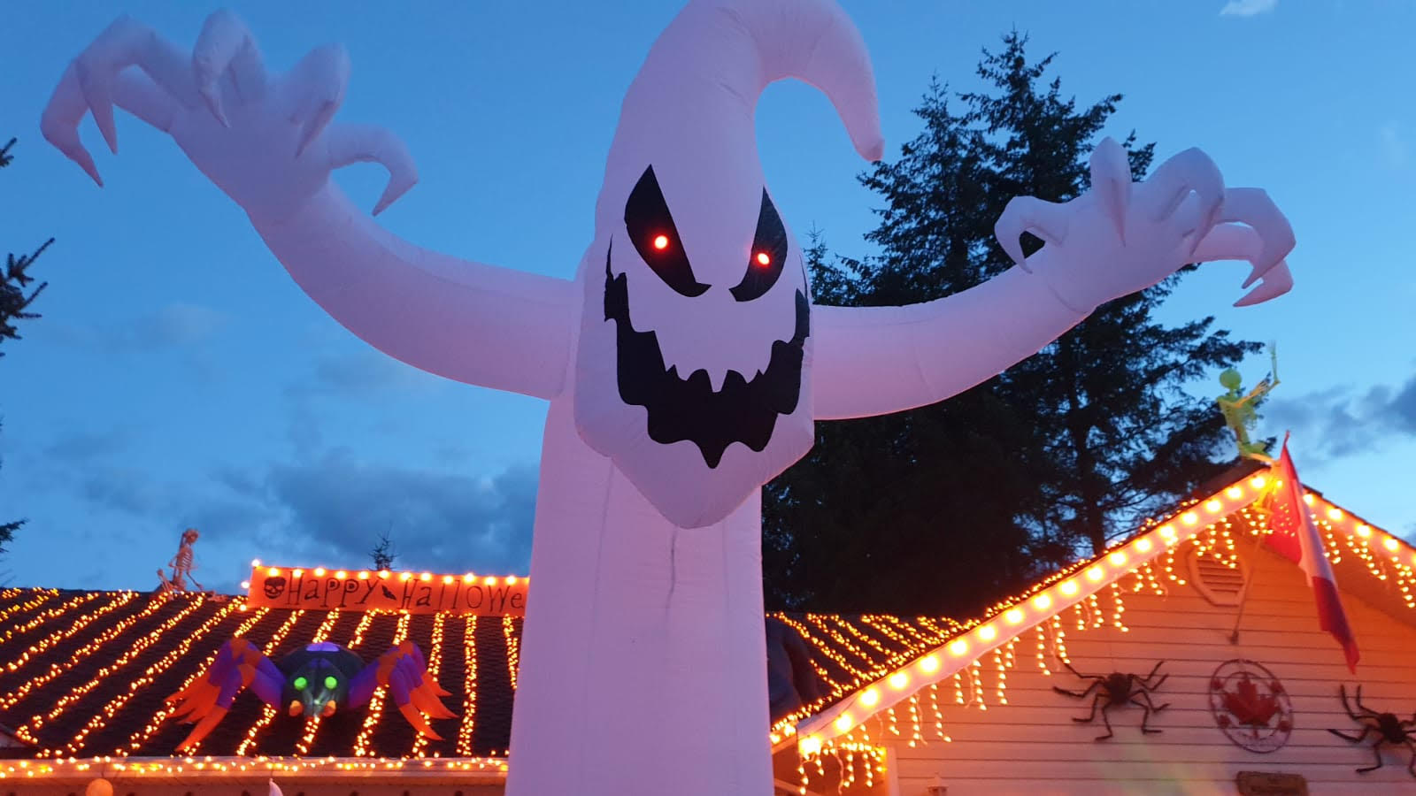 Shuswap resident brings Halloween house from Germany to Canada | iNFOnews.ca Shuswap resident brings Halloween house from Germany to Canada | iNFOnews.ca