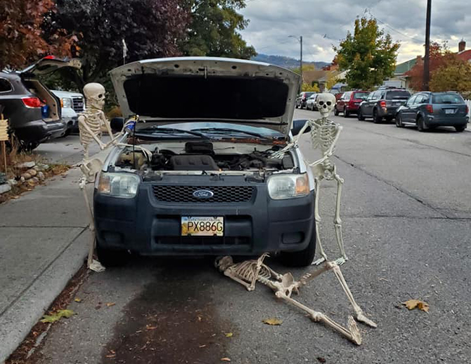 This Penticton family has Halloween in their bones | iNFOnews.ca This Penticton family has Halloween in their bones | iNFOnews.ca