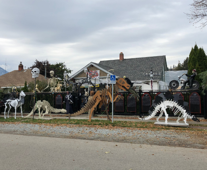 iN PHOTOS: Check out this spooky Halloween house in Kelowna | iNFOnews.ca