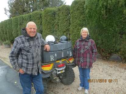 This Kelowna couple collects empties in backcountry to boost search and rescue fundraising efforts | iNFOnews.ca