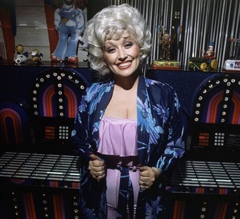 Dolly Parton on Super Bowl commercial and COVID-19 vaccine | iNFOnews.ca Dolly Parton on Super Bowl commercial and COVID-19 vaccine | iNFOnews.ca