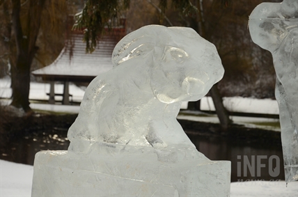 iN PHOTOS: Vernon Winter Carnival pulls pandemic pivot with drive-thru ice sculpture park | iNFOnews.ca
