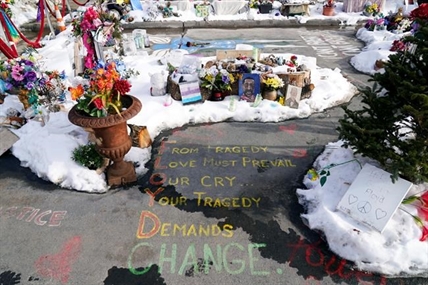 Officer's trial could reopen intersection where Floyd died | iNFOnews.ca Officer's trial could reopen intersection where Floyd died | iNFOnews.ca