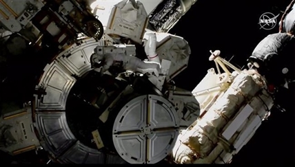 Spacewalkers take extra safety precautions for toxic ammonia | iNFOnews.ca Spacewalkers take extra safety precautions for toxic ammonia | iNFOnews.ca