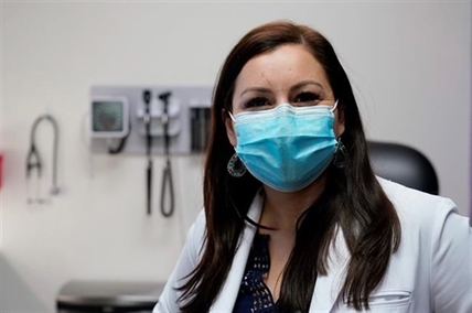 US nurses fight conspiracy theories along with coronavirus | iNFOnews.ca