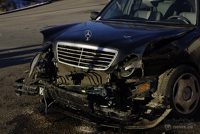 Kids safe after Glenmore bus crash | iNFOnews.ca
