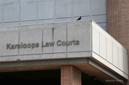 Her ex-boyfriend isn't the only one she turned against | iNFOnews.ca