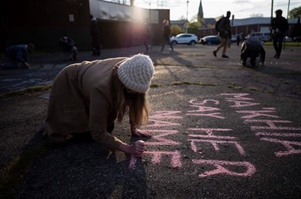 1 verdict, then 6 police killings across America in 24 hours | iNFOnews.ca 1 verdict, then 6 police killings across America in 24 hours | iNFOnews.ca