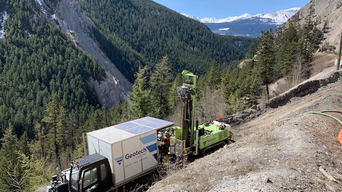 24/7 closure of Trans-Canada in Kicking Horse Canyon hits halfway mark | iNFOnews.ca 24/7 closure of Trans-Canada in Kicking Horse Canyon hits halfway mark | iNFOnews.ca