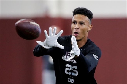 Canadian-born cornerback St-Juste slowly coming to grips with being an NFL draft pick | iNFOnews.ca Canadian-born cornerback St-Juste slowly coming to grips with being an NFL draft pick | iNFOnews.ca