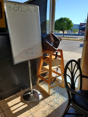 Kamloops restaurant owners feel targeted after 2nd break and enter in as many months | iNFOnews.ca