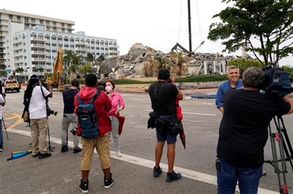 Remains of second Canadian pulled from collapsed Miami condo building: Global Affairs | iNFOnews.ca Remains of second Canadian pulled from collapsed Miami condo building: Global Affairs | iNFOnews.ca