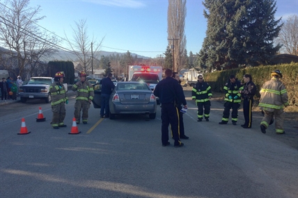 UPDATED: Three girls hit by car while walking to school | iNFOnews.ca UPDATED: Three girls hit by car while walking to school | iNFOnews.ca
