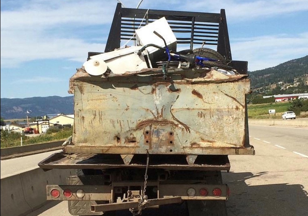 iN PHOTOS: Bizarre, unsafe violations spotted by B.C. commercial vehicle inspectors | iNFOnews.ca iN PHOTOS: Bizarre, unsafe violations spotted by B.C. commercial vehicle inspectors | iNFOnews.ca