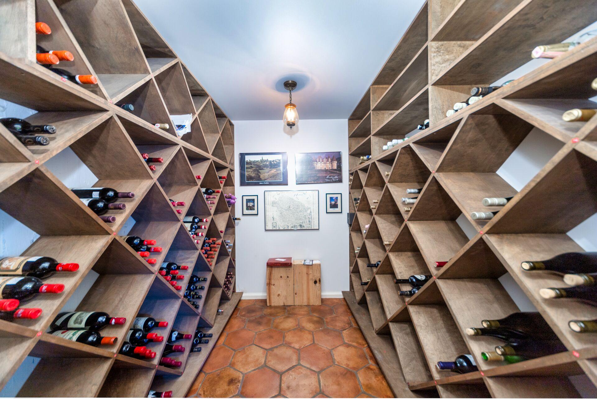 This $9 million Kelowna waterfront estate could be sold for the first time | iNFOnews.ca