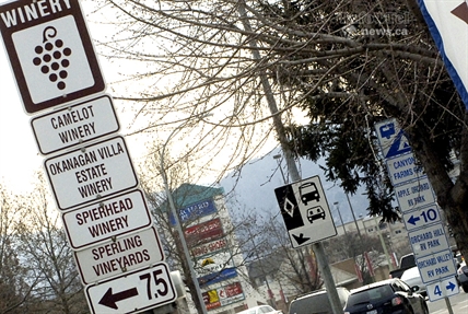Highway sign clutter a safety concern for Council | iNFOnews.ca Highway sign clutter a safety concern for Council | iNFOnews.ca