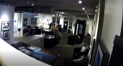 iN VIDEO: Thieves steal roughly $70,000 worth of art pieces from Kelowna gallery | iNFOnews.ca