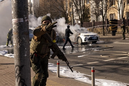 Russians push toward Ukraine’s capital; residents take cover | iNFOnews.ca Russians push toward Ukraine’s capital; residents take cover | iNFOnews.ca