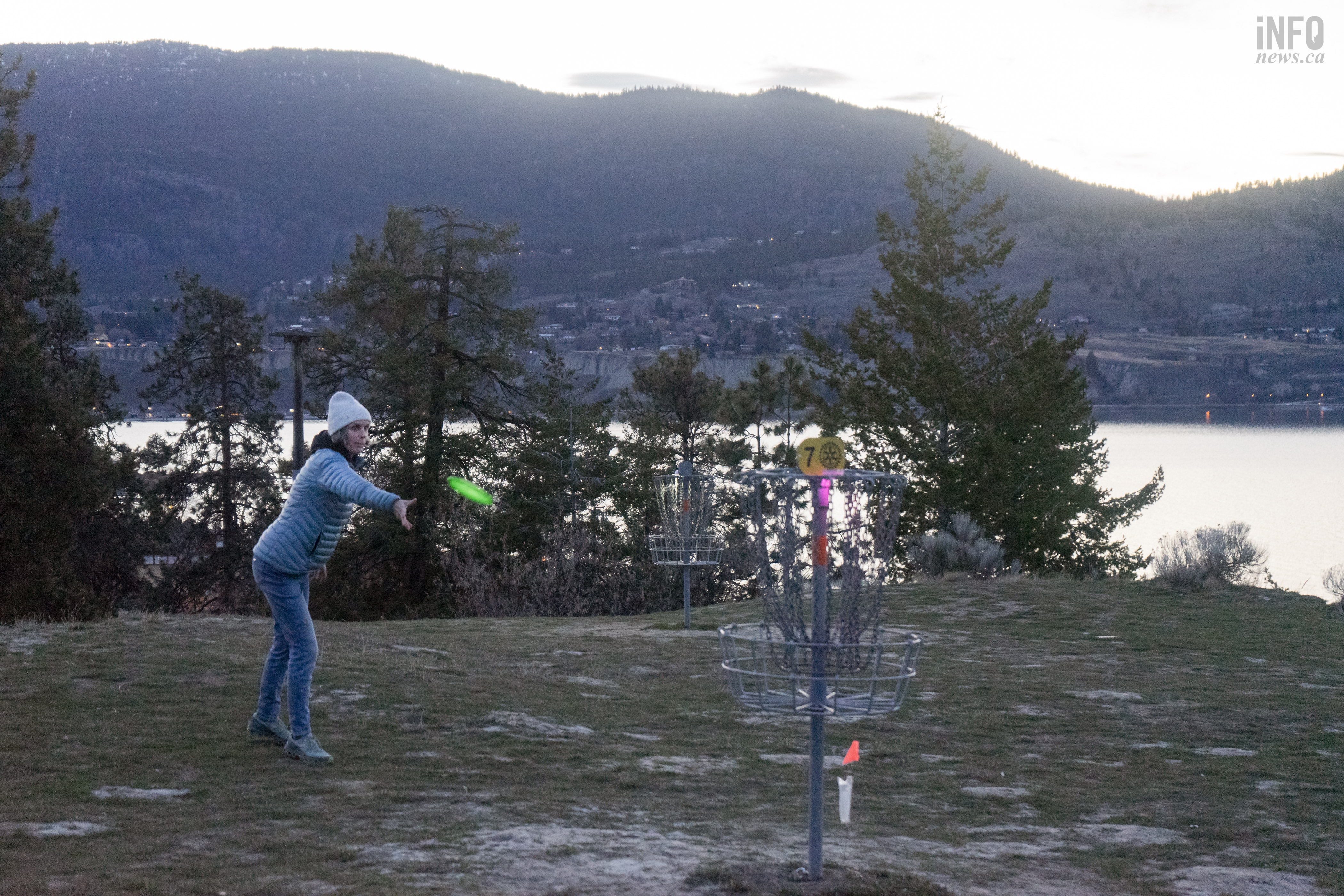 Disc golf is glowing and growing across Okanagan and Kamloops | iNFOnews.ca Disc golf is glowing and growing across Okanagan and Kamloops | iNFOnews.ca