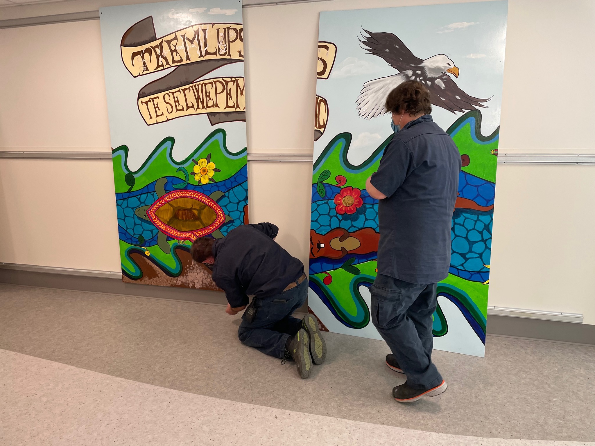 Big, bold mural brightens new tower entrance at Kamloops hospital | iNFOnews.ca