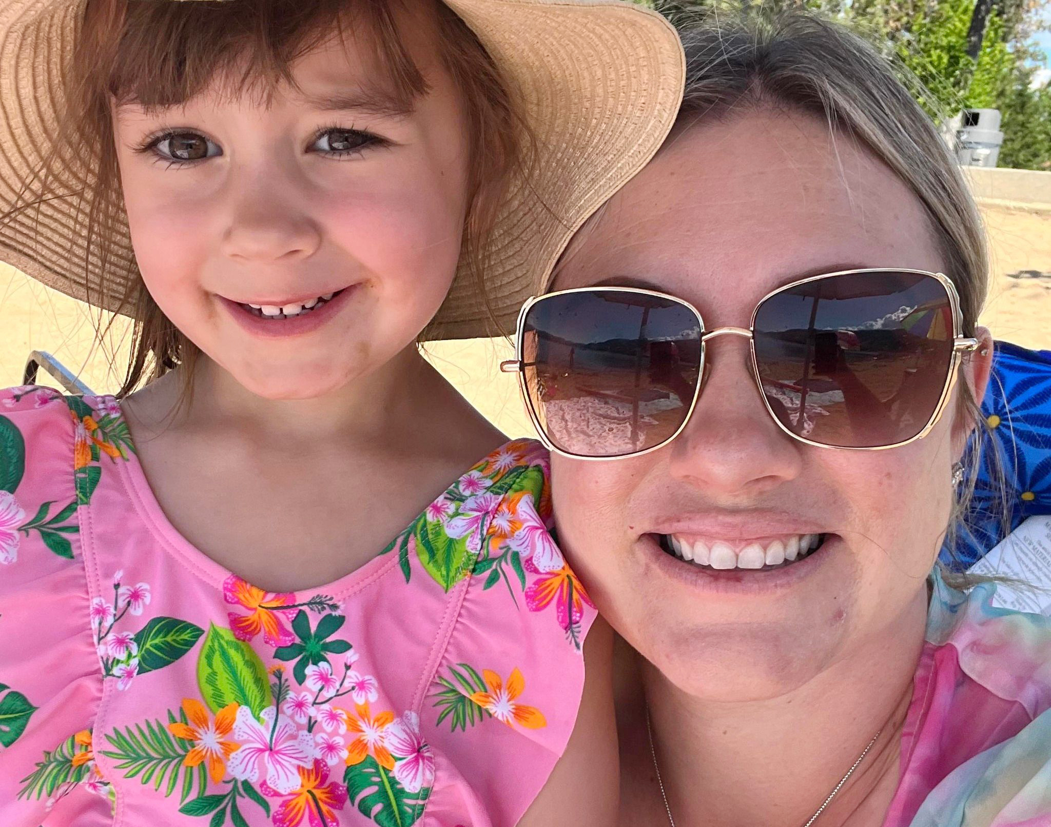Little Penticton girl and garbage man form heartwarming friendship | iNFOnews.ca