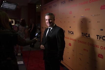 Rick Mercer wins the Leacock Medal for Humour for memoir ‘Talking to Canadians’ | iNFOnews.ca Rick Mercer wins the Leacock Medal for Humour for memoir ‘Talking to Canadians’ | iNFOnews.ca
