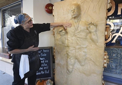 California baker creates life-sized Han Solo out of bread | iNFOnews.ca California baker creates life-sized Han Solo out of bread | iNFOnews.ca