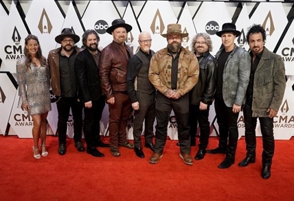 Zac Brown Band says Vancouver show cancelled after crew members turned away at border | iNFOnews.ca Zac Brown Band says Vancouver show cancelled after crew members turned away at border | iNFOnews.ca