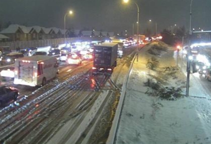 iN VIDEO: Snow causes chaos for Lower Mainland drivers | iNFOnews.ca iN VIDEO: Snow causes chaos for Lower Mainland drivers | iNFOnews.ca