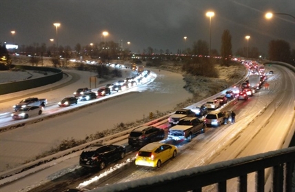 iN VIDEO: Snow causes chaos for Lower Mainland drivers | iNFOnews.ca iN VIDEO: Snow causes chaos for Lower Mainland drivers | iNFOnews.ca