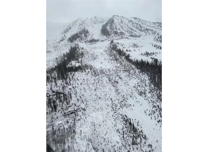 Two dead, one injured after avalanche near Golden | iNFOnews.ca Two dead, one injured after avalanche near Golden | iNFOnews.ca