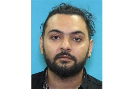Police: Stalker kills woman, husband in Seattle-area home | iNFOnews.ca Police: Stalker kills woman, husband in Seattle-area home | iNFOnews.ca