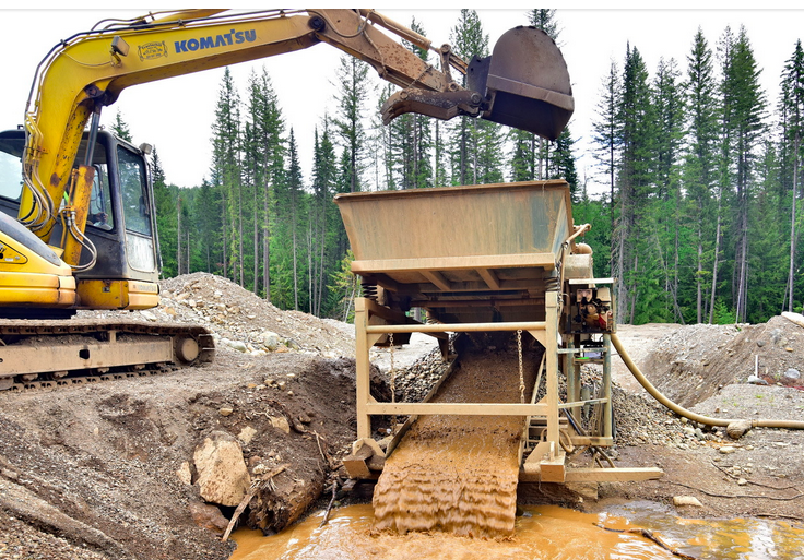 This home and gold mine cost the same as a house in Kelowna | iNFOnews.ca This home and gold mine cost the same as a house in Kelowna | iNFOnews.ca
