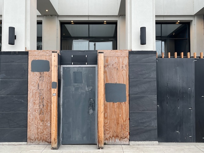 Unsightly downtown Kelowna façade may remain in place for another year or more | iNFOnews.ca Unsightly downtown Kelowna façade may remain in place for another year or more | iNFOnews.ca