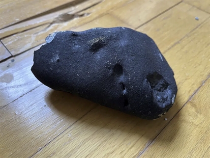 'It was warm': Possible meteorite crashes into New Jersey home | iNFOnews.ca