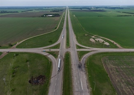 Manitoba RCMP say transport truck in crash that killed 15 had right-of-way | iNFOnews.ca Manitoba RCMP say transport truck in crash that killed 15 had right-of-way | iNFOnews.ca