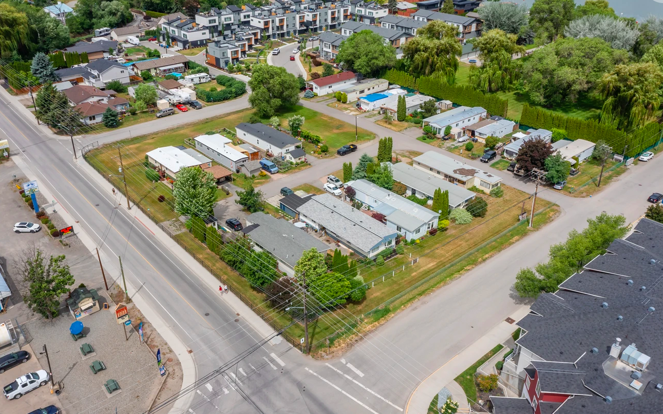 iN PHOTOS: This Lake Country summer home is on sale for almost $18 million | iNFOnews.ca