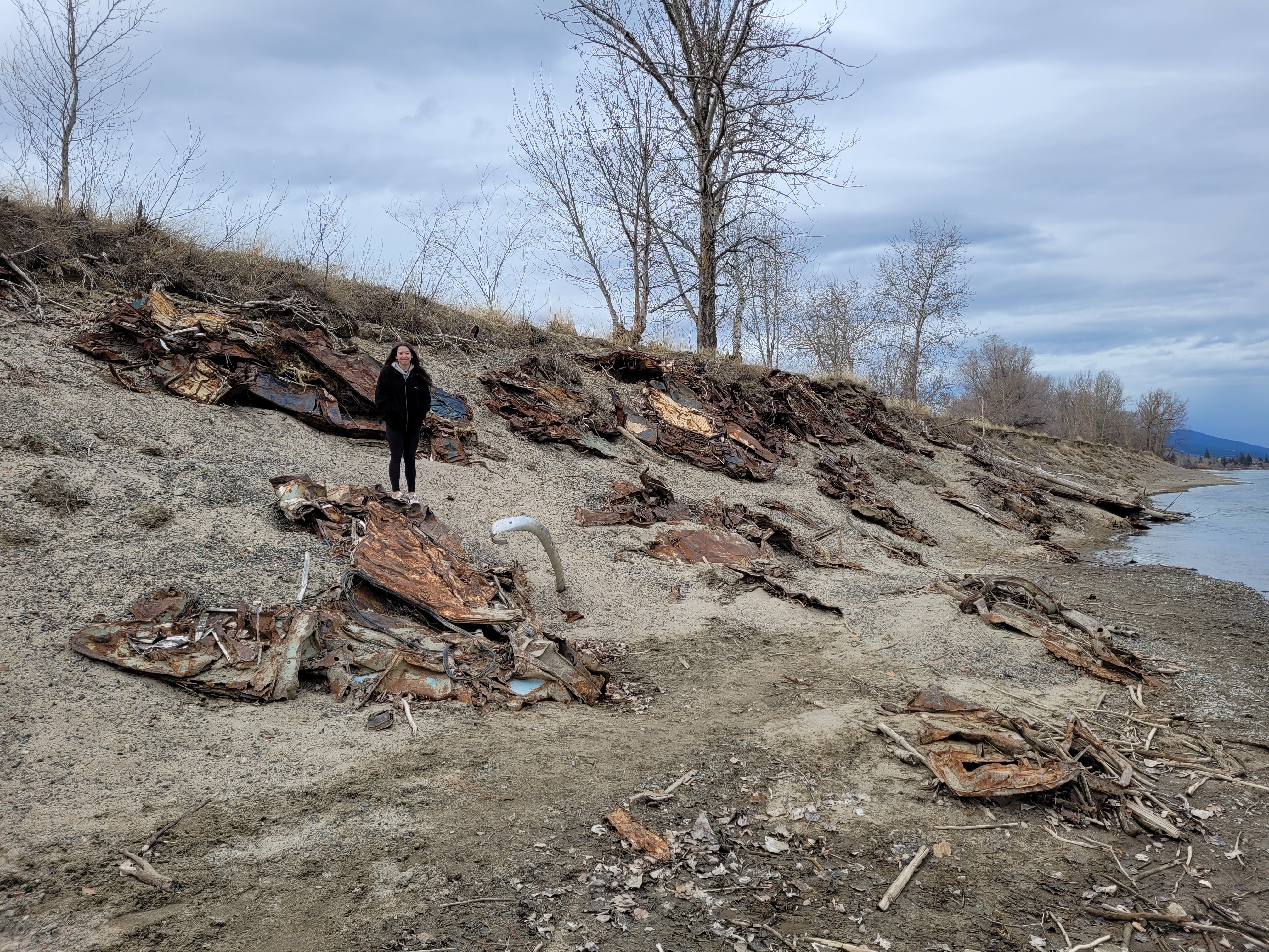 Kamloops teen on mission to remove rusty cars, metal parts from shoreline | iNFOnews.ca Kamloops teen on mission to remove rusty cars, metal parts from shoreline | iNFOnews.ca
