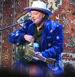 Getting to Penticton is half the fun for Juno award-winning bluesman | iNFOnews.ca