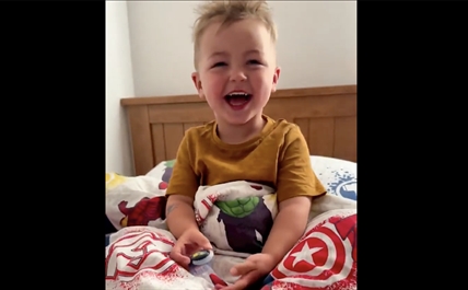 TRENDING NOW: Kid cracks himself up | iNFOnews.ca TRENDING NOW: Kid cracks himself up | iNFOnews.ca