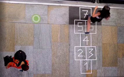 TRENDING NOW: Hopscotch on the way to work | iNFOnews.ca
