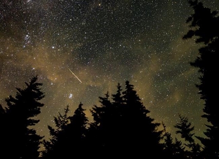 Look way up tonight: Annual Perseid meteor shower reaching its peak | iNFOnews.ca Look way up tonight: Annual Perseid meteor shower reaching its peak | iNFOnews.ca